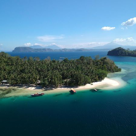 Blue Bay Divers Likupang Bangka Екстер'єр фото