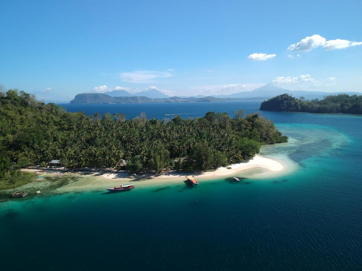 Blue Bay Divers Likupang Bangka Екстер'єр фото