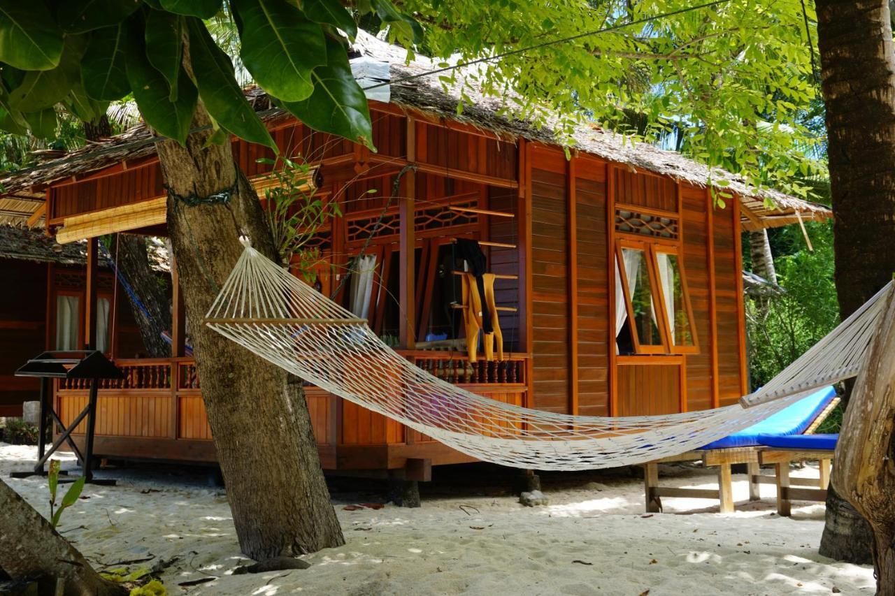 Blue Bay Divers Likupang Bangka Екстер'єр фото