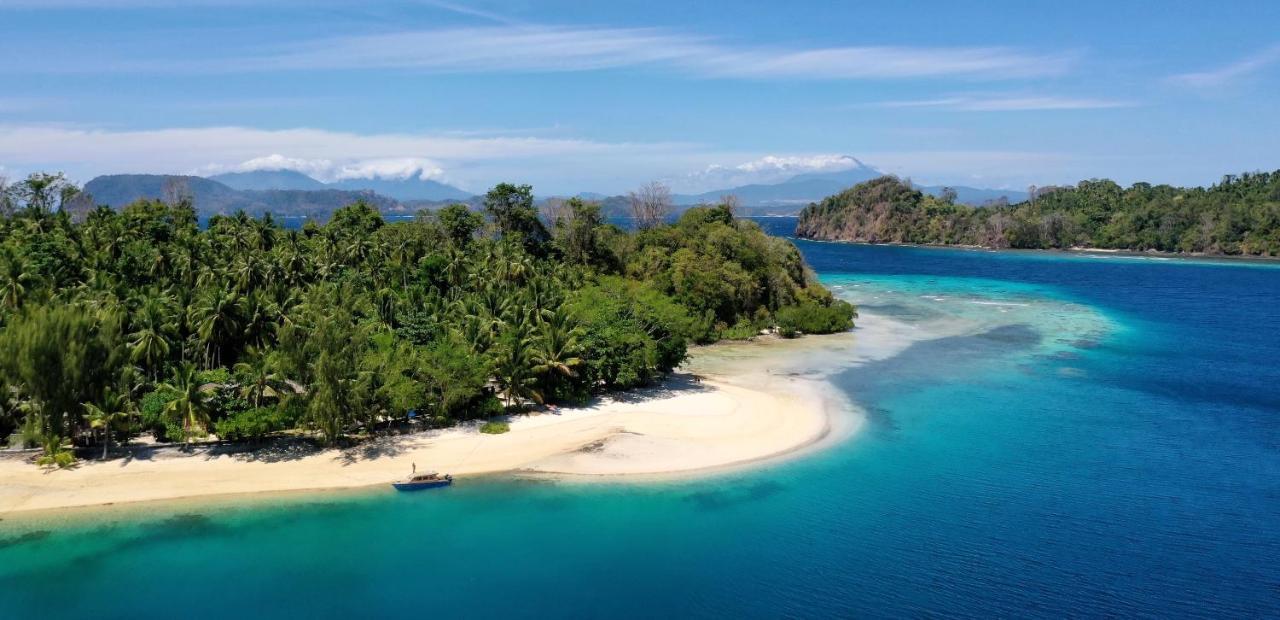 Blue Bay Divers Likupang Bangka Екстер'єр фото