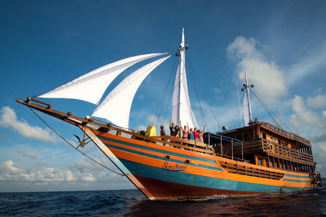 Blue Bay Divers Likupang Bangka Екстер'єр фото