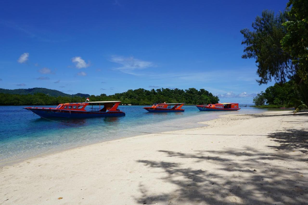 Blue Bay Divers Likupang Bangka Екстер'єр фото